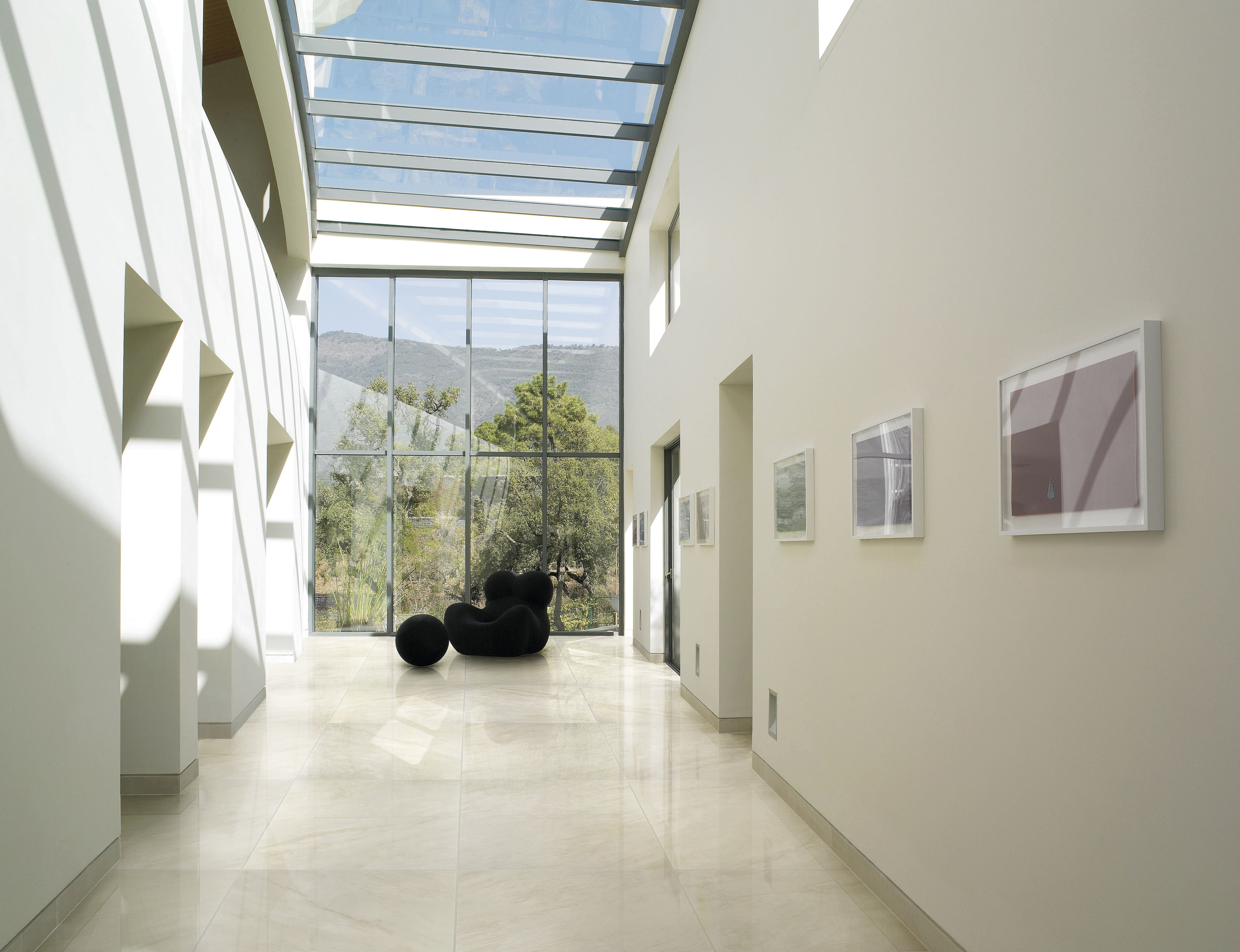 OBSIDIAN OPULENCE: Ebony Enigma Field Tile (24"x48"x8.5-mm | polished | rectified)