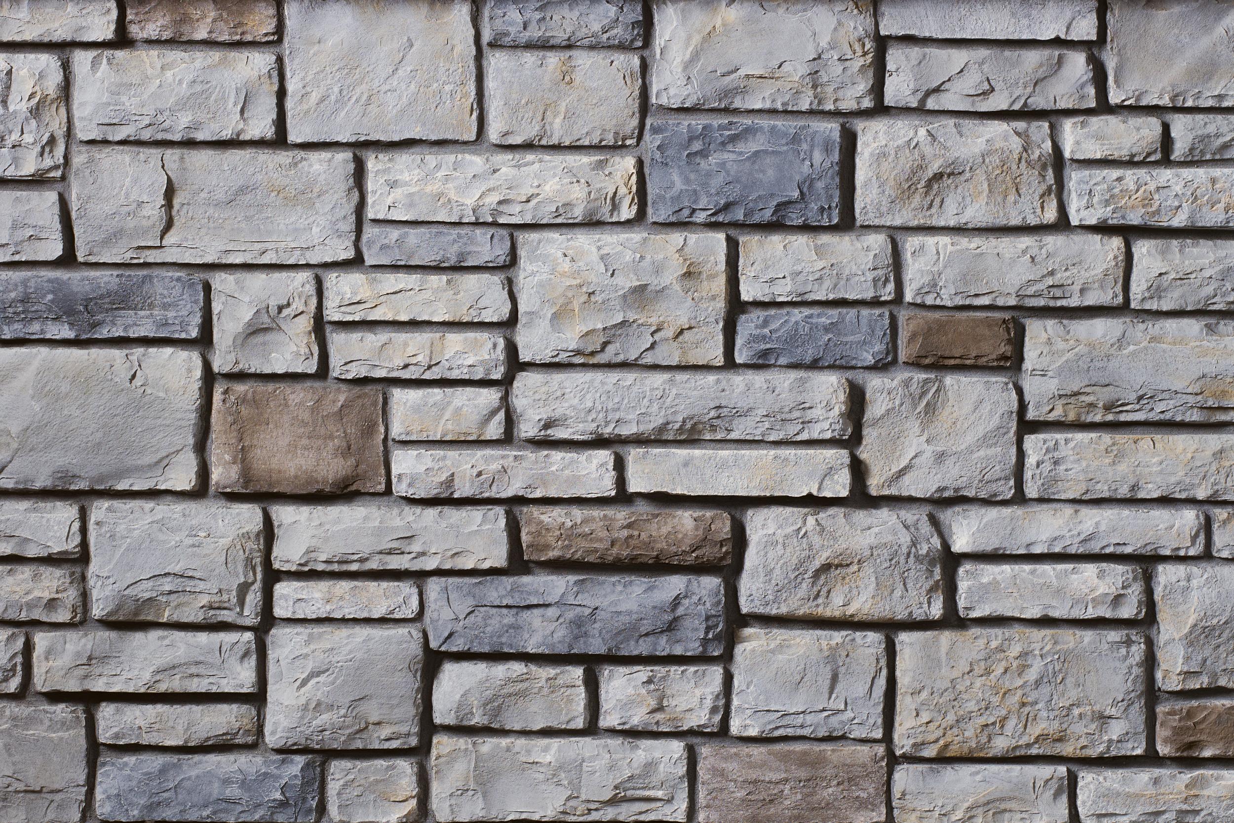 Cobblefield Echo Ridge wall panels by Cultured Stone, primary product image. Premium stone veneer for exterior and interior walls.