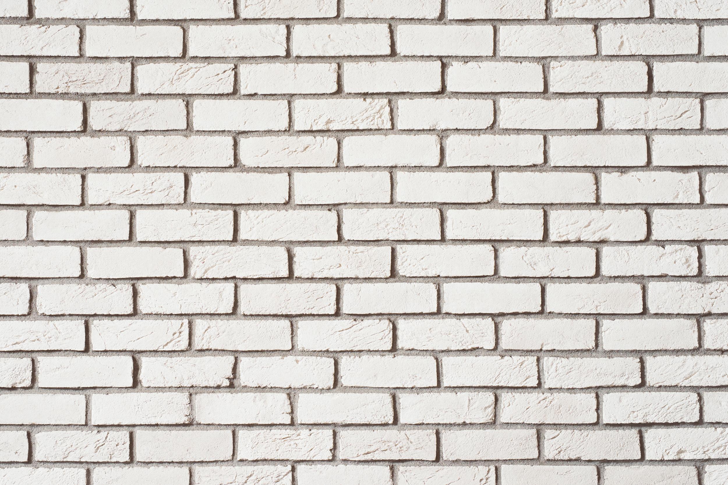 Handmade Brick Canvas brick by Cultured Stone, primary product image. Premium stone veneer for exterior and interior walls.