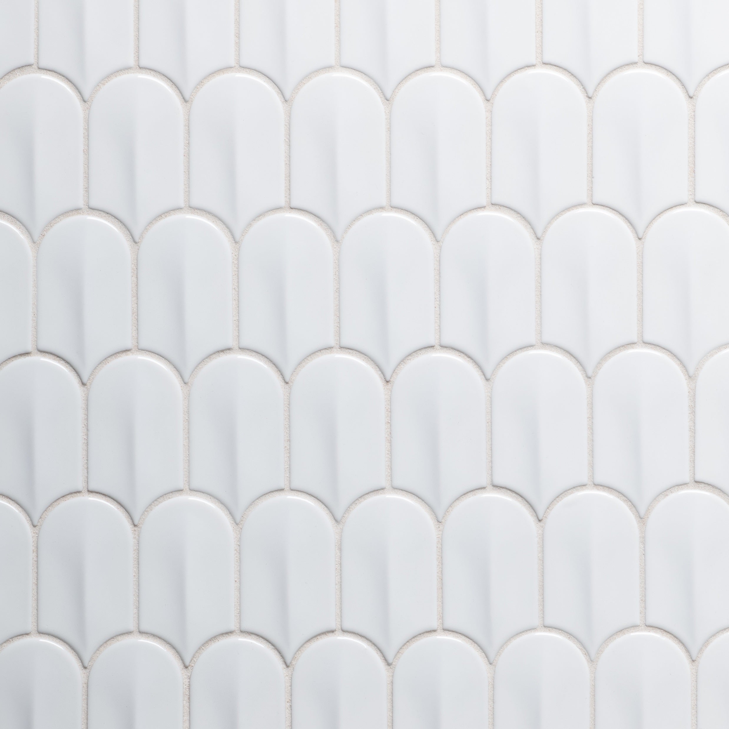 MIRAMAR: Scale White Glazed Ceramic Mosaic (11 3/4"x10 9/16"x5/16" | gloss)