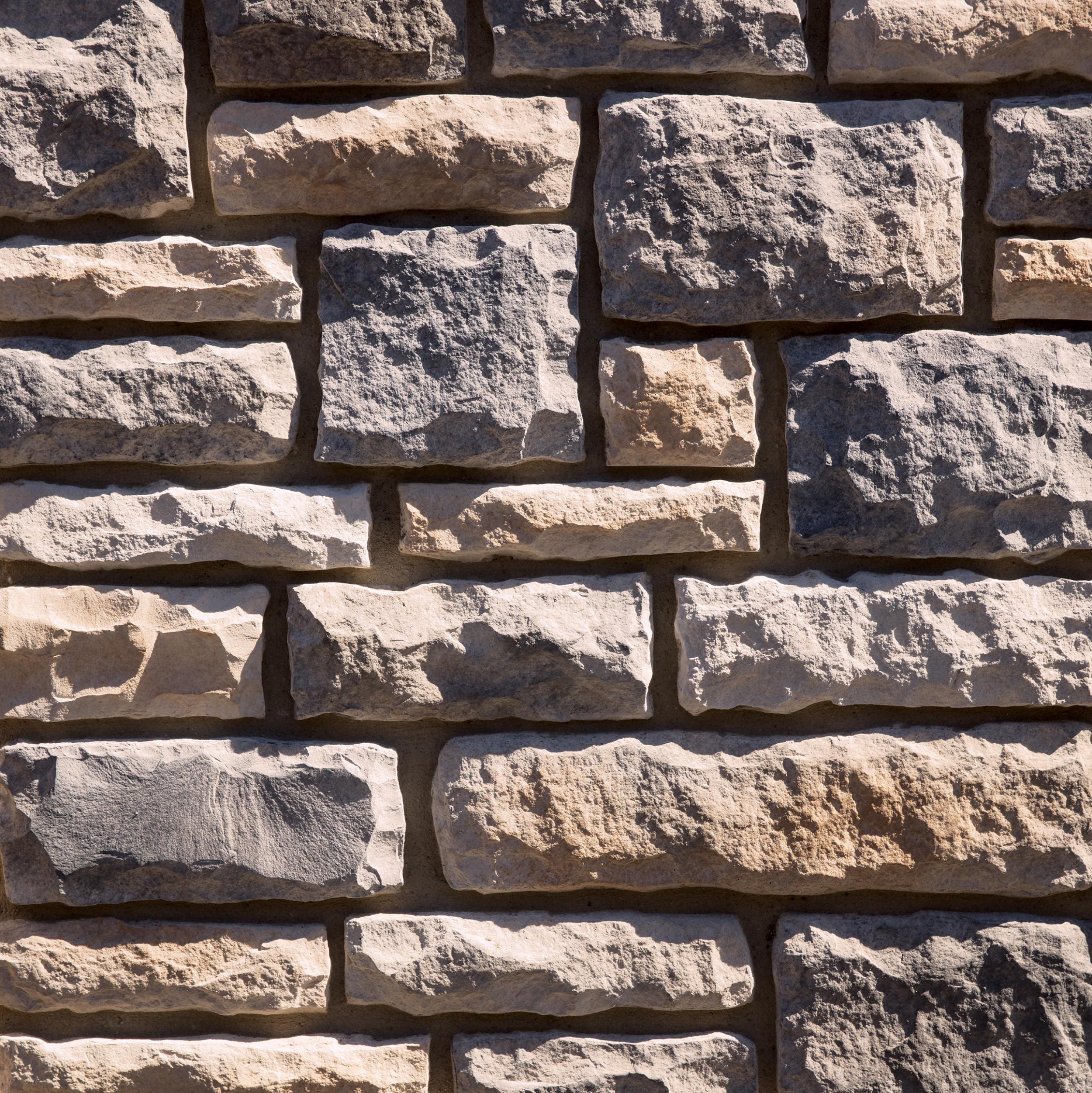 Limestone Kentucky Blend wall panels by Dutch Quality, primary product image. Premium stone veneer for exterior and interior walls.