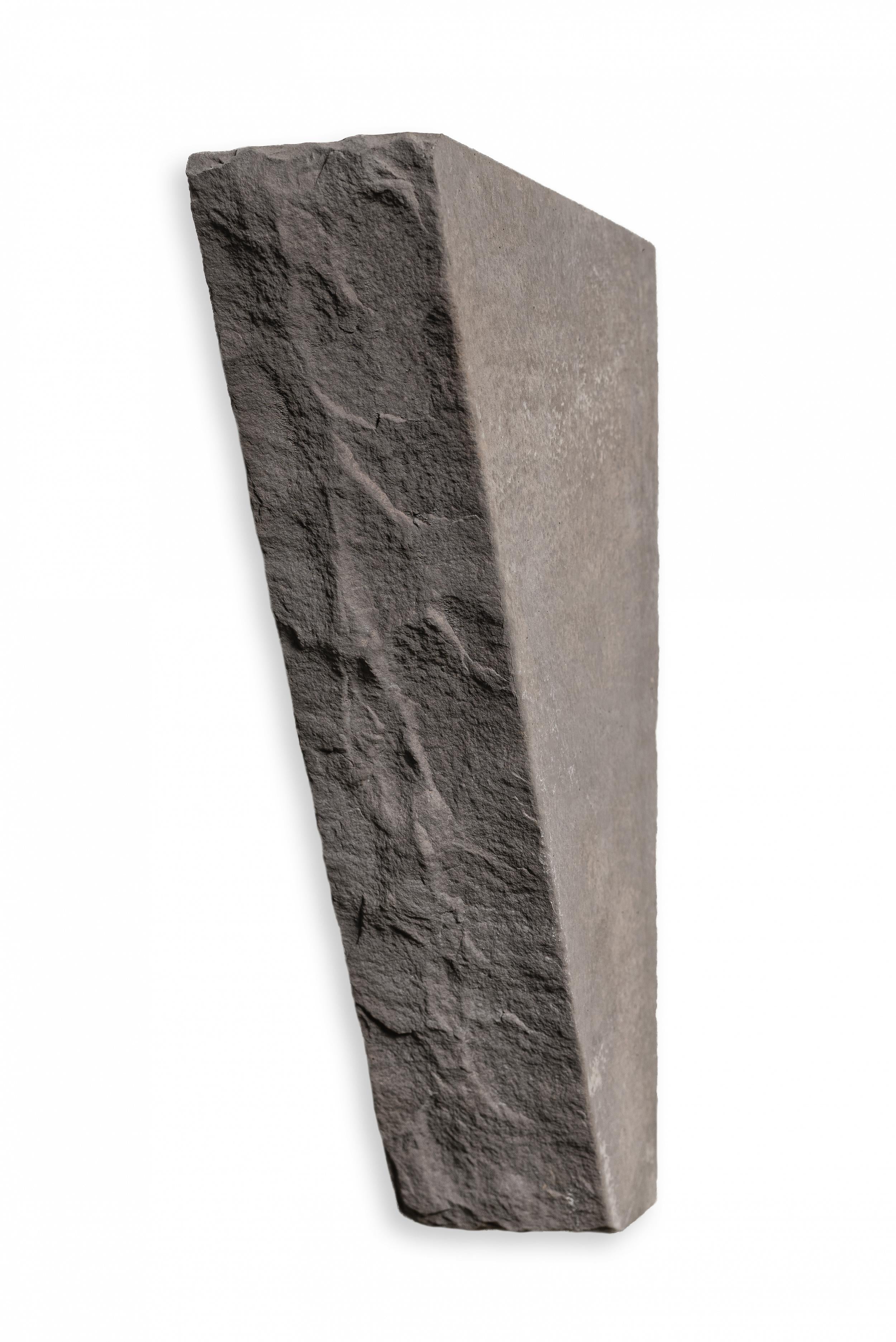 Mantel Bracket Onyx accessories, primary product image, 11.0" x 2.5" x 7.0" size. Premium stone veneer for exterior and interior walls.