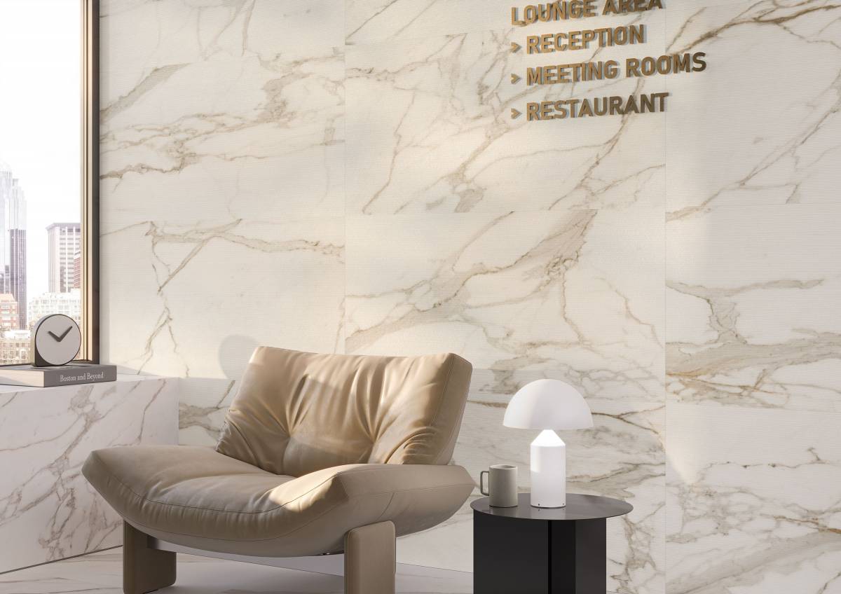 Veneer World Atelier Charme Calacatta Gold porcelain wall veneer, product image, 24"×48"×11/32" size. Premium porcelain for floors and walls.