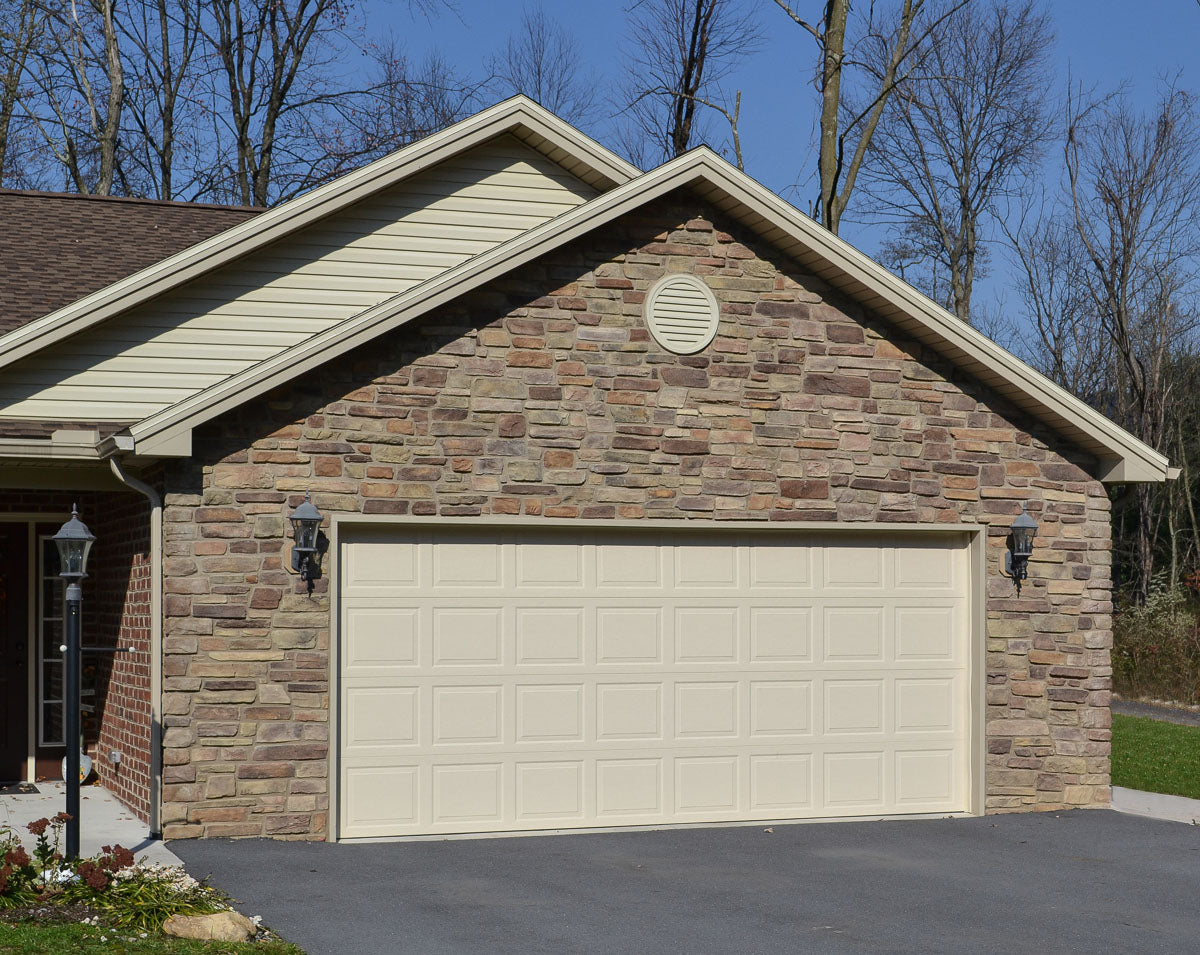 Cliffstone Manzanita manufactured stone accessories by Eldorado Stone, lifestyle installation view 3, 1 1/4"–5 1/2"×4"–21 1/4"×5/8"–2 3/8" size. Premium manufactured stone for exterior and interior walls.
