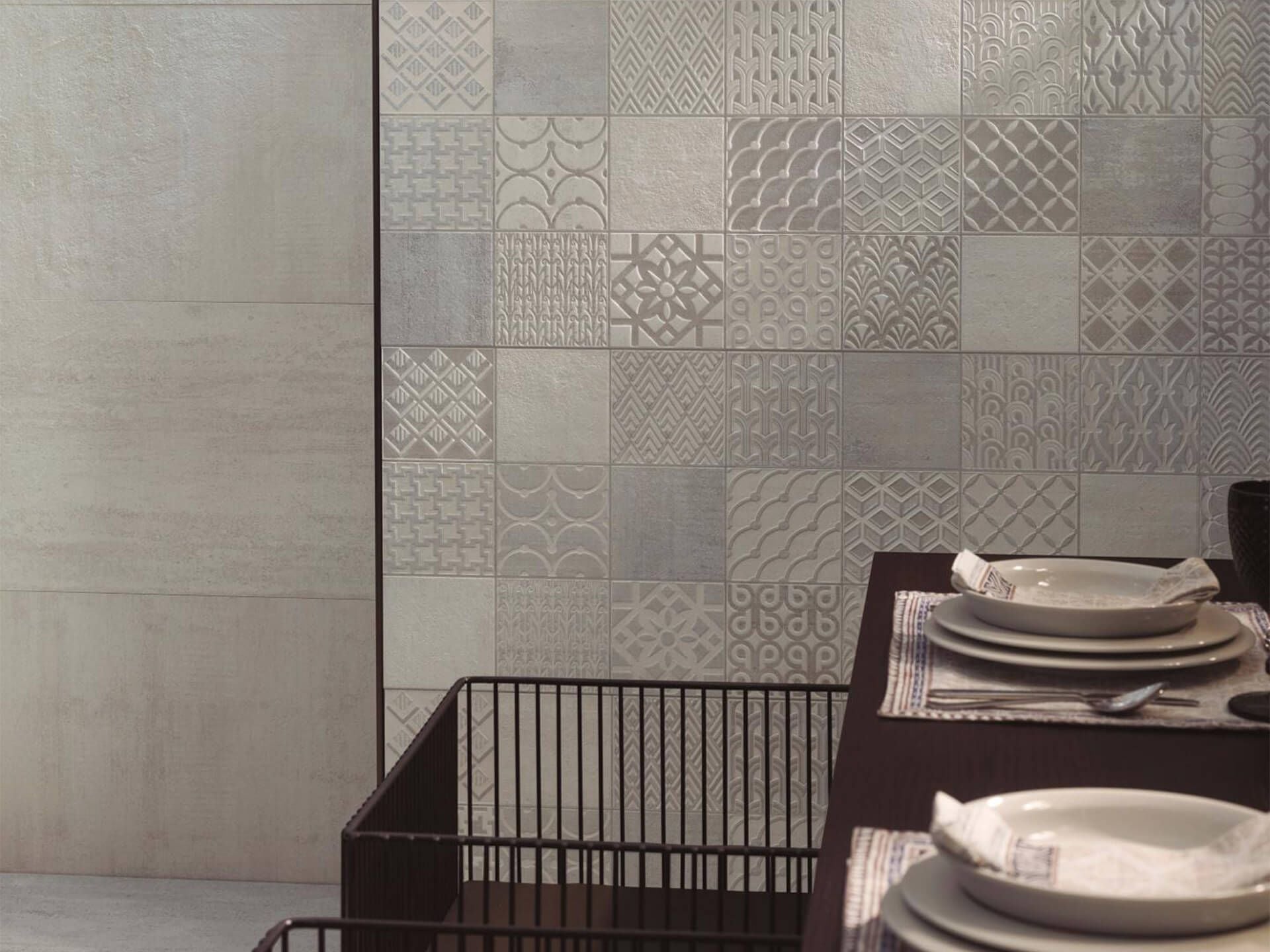 Nantes Caliza Floor Tile (47x47x8.5-mm | matt)