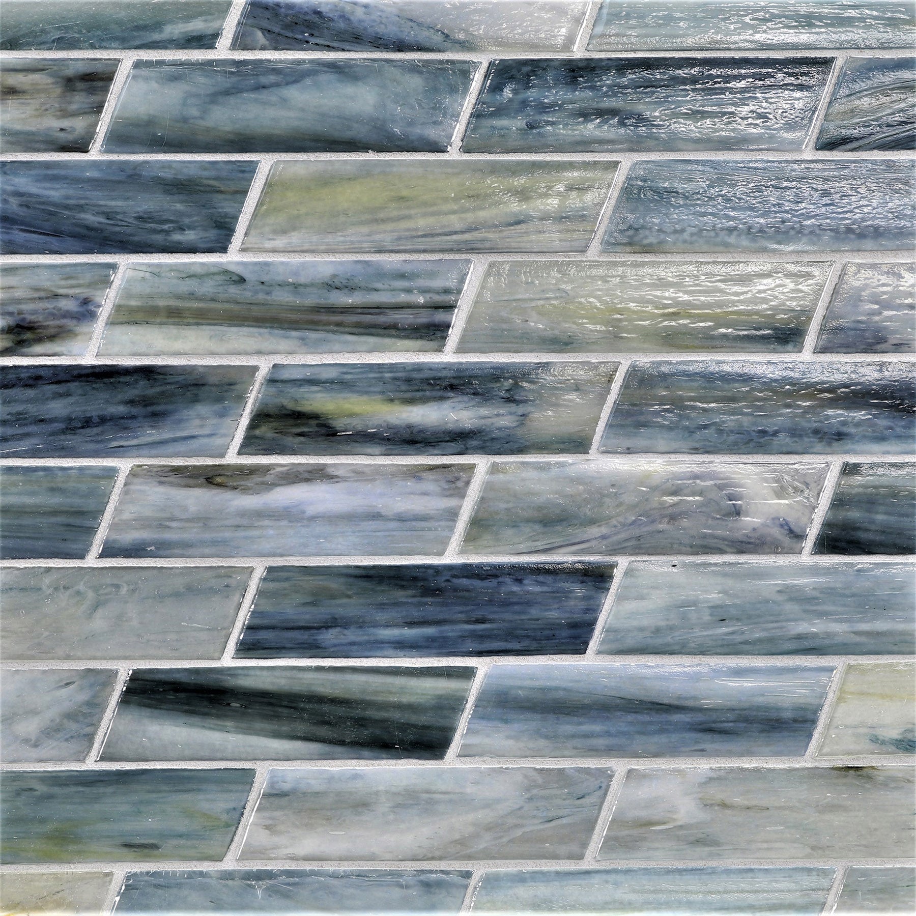 AGATE: Amalfi Dash Offset Field Mosaic (9.98"x11.34" | pearl)