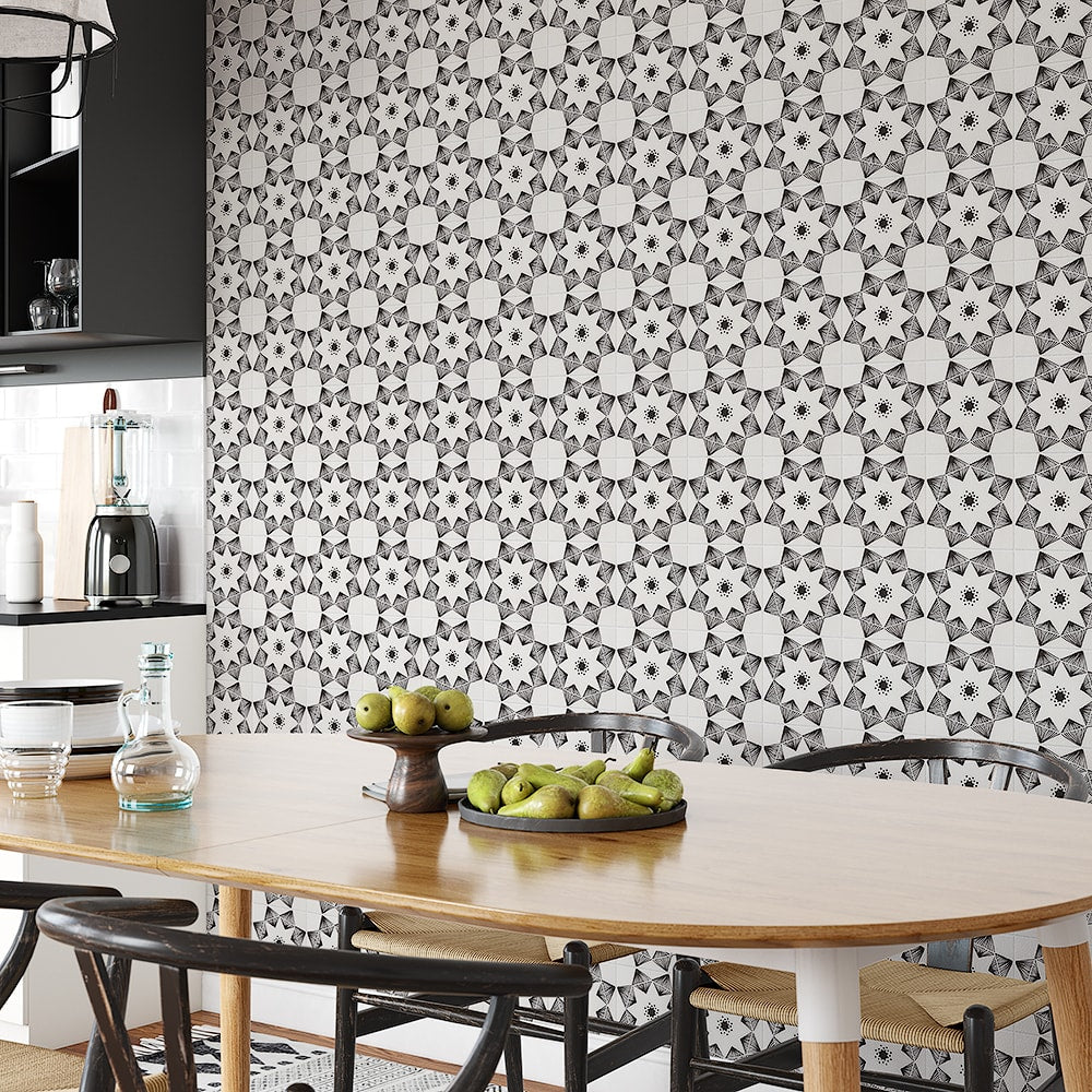 Black Diamonds Glossy Ceramic Tile 6×6 (TL80371)