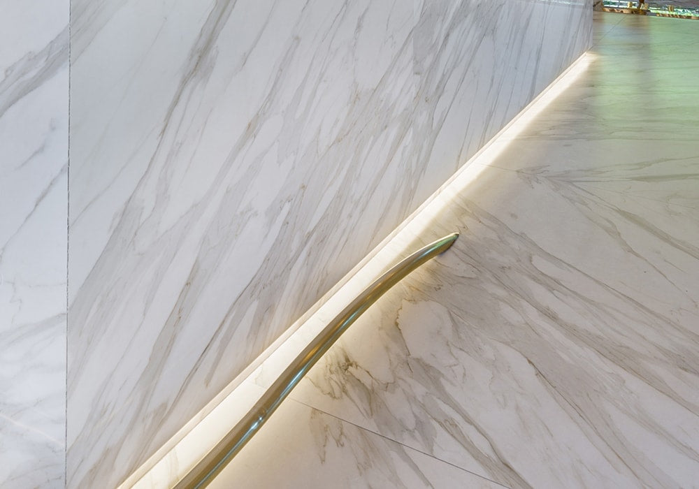 Calacatta Gold Cg01r Honed Sintered Stone Slab 125×63 (WNE10118) Calacatta Gold Cg01r Polished Sintered Stone Slab 125×63 (WNE10141)