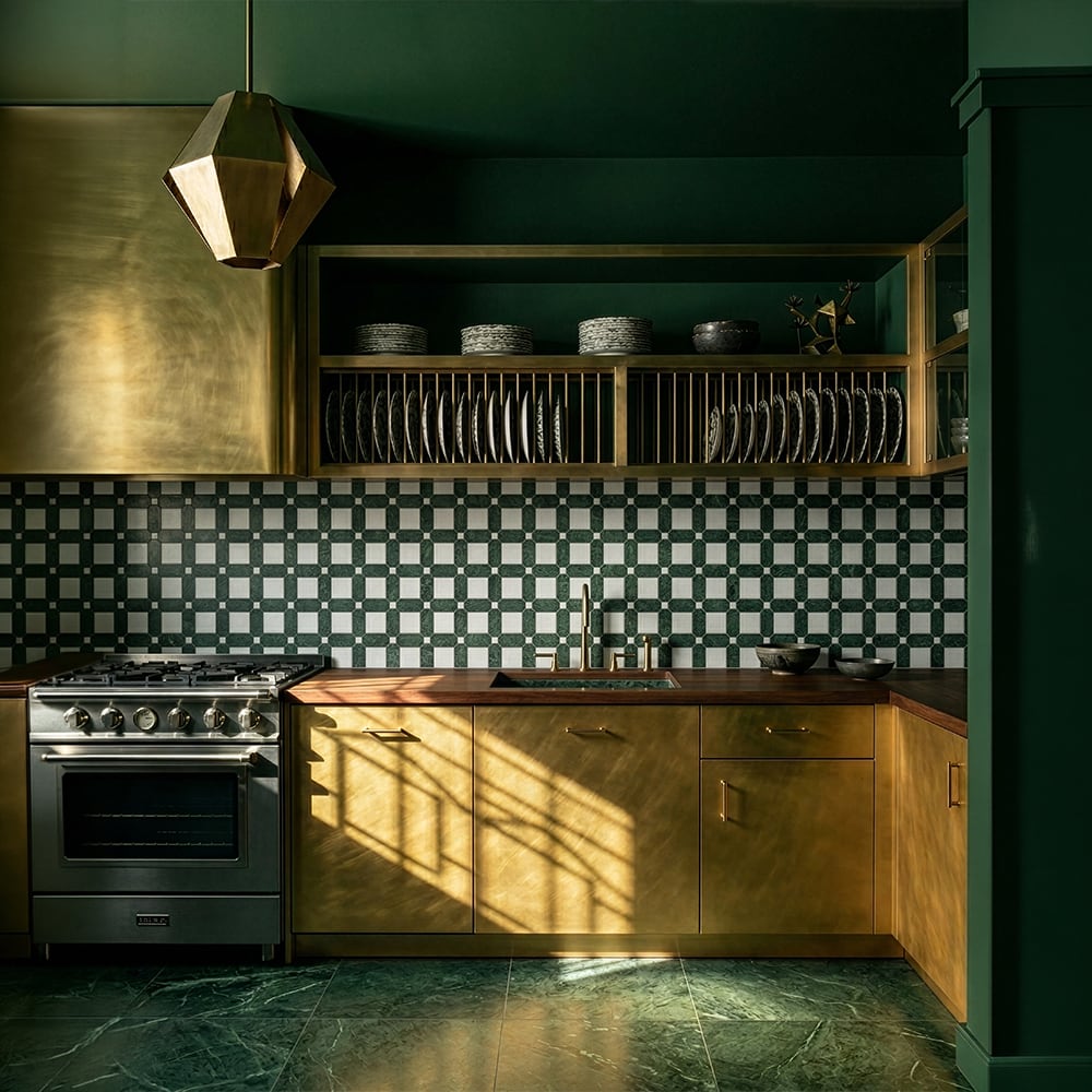 Thassos, Verde Lucia Honed Octa Marble Mosaics 10 15/16×10 15/16 (NW90837) Verde Lucia Polished Blend Marble Tiles 12×12 (TL91617)