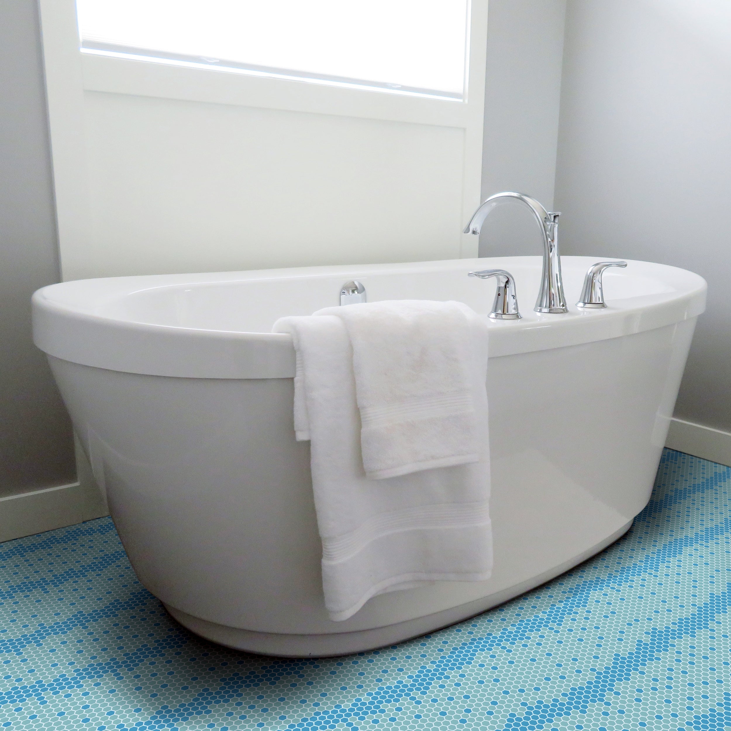 GEOMETRO: Montpellier Coastal Hexagonal Recycled Glass Mosaic (11 7/16"x12 3/8"x3/8" | Matte)