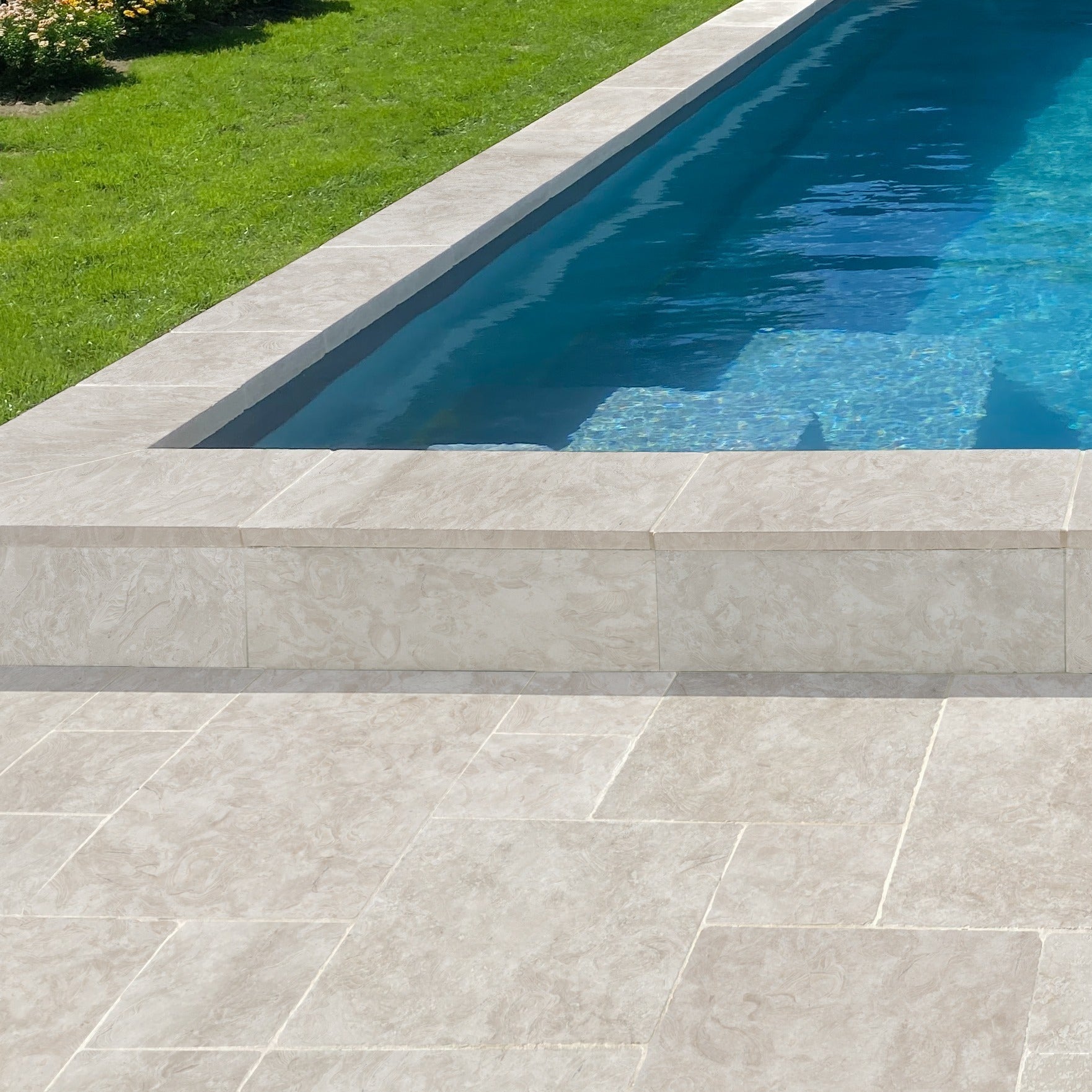 OCEAN REEF SHELLSTONE: Pavers (12"×24"×1 3/16" | brushed)