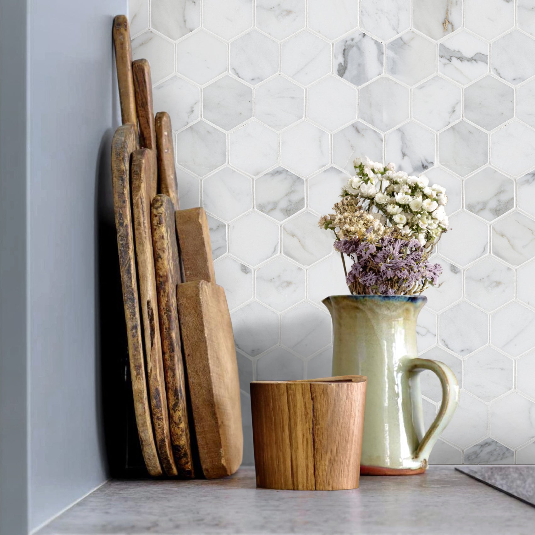 CALACATTA GOLD: 5" x 8" Herringbone Mosaic (11 3/8"×11 3/8"×3/8" | polished)