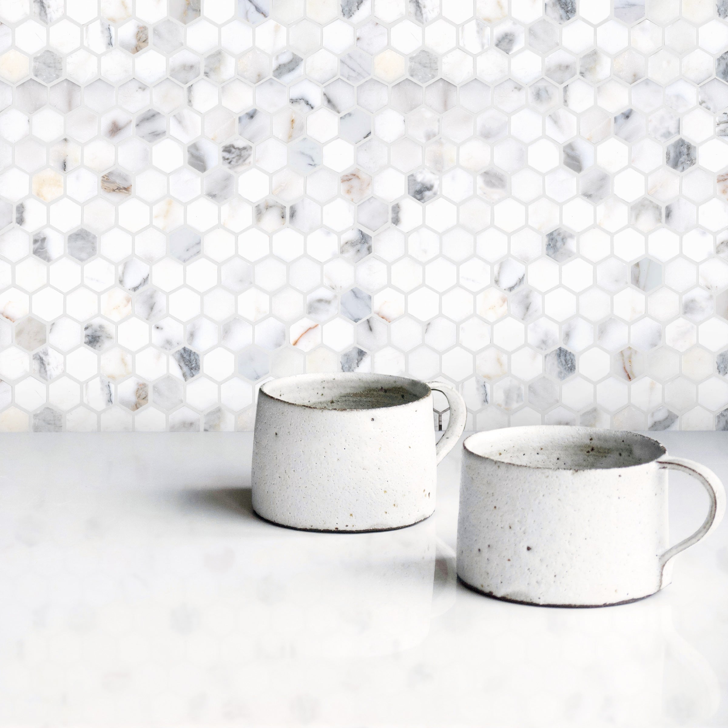 CALACATTA GOLD: Hexagonal Mosaic (11 1/4"×11 1/2"×3/8" | polished)
