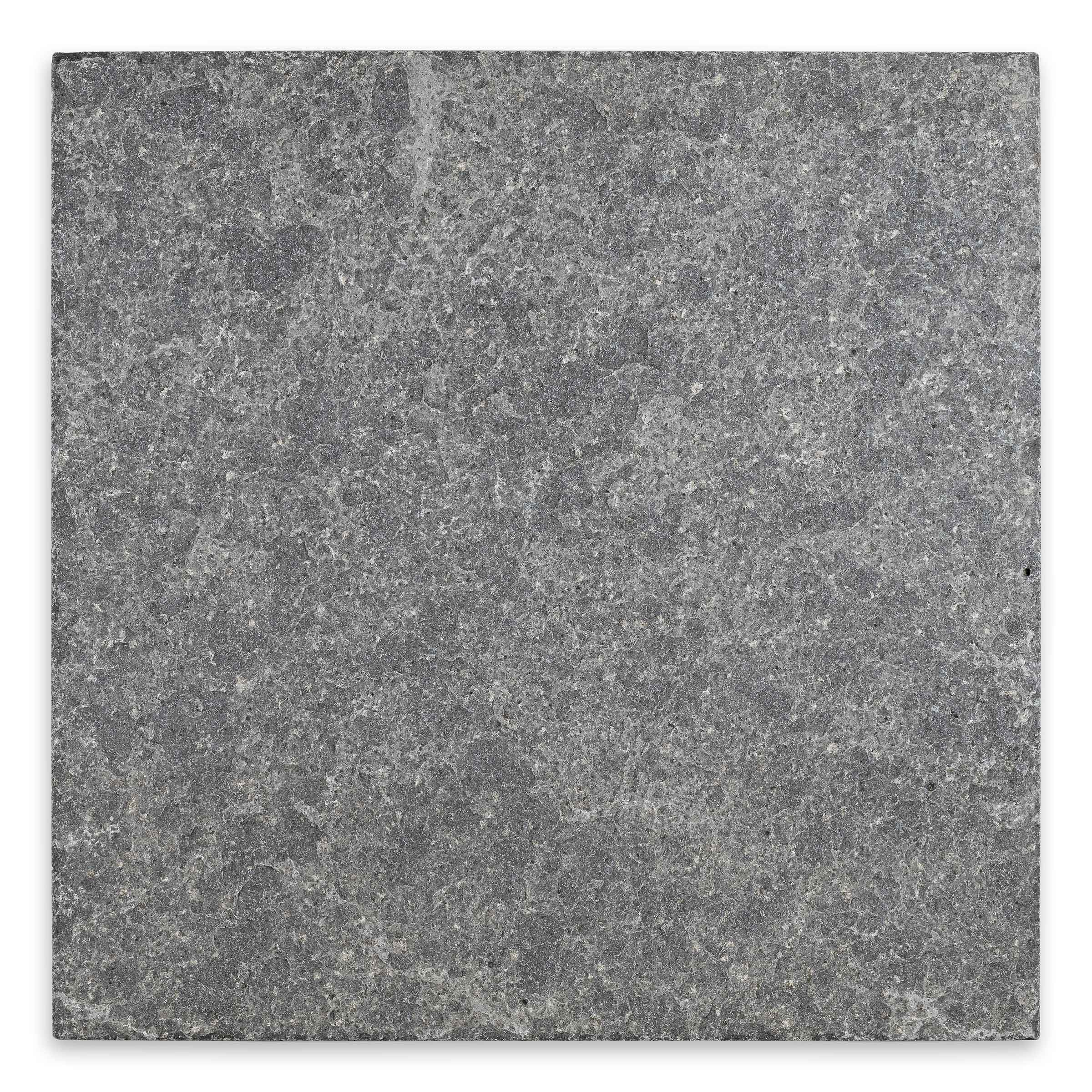 OLYMPUS BLACK: Pavers (24"×24"×1 3/16" | flamed & tumbled)