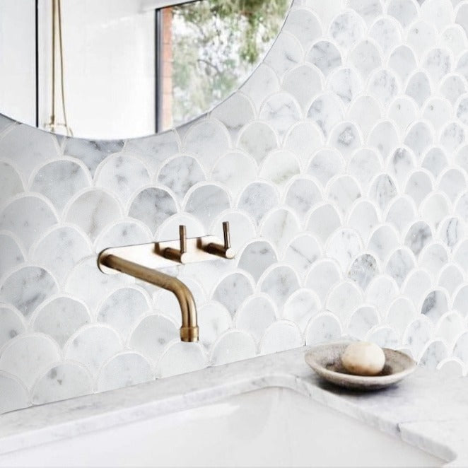 WHITE CARRARA: Fish Scale Mosaic (11 1/8"×11 3/4"×3/8" | honed)