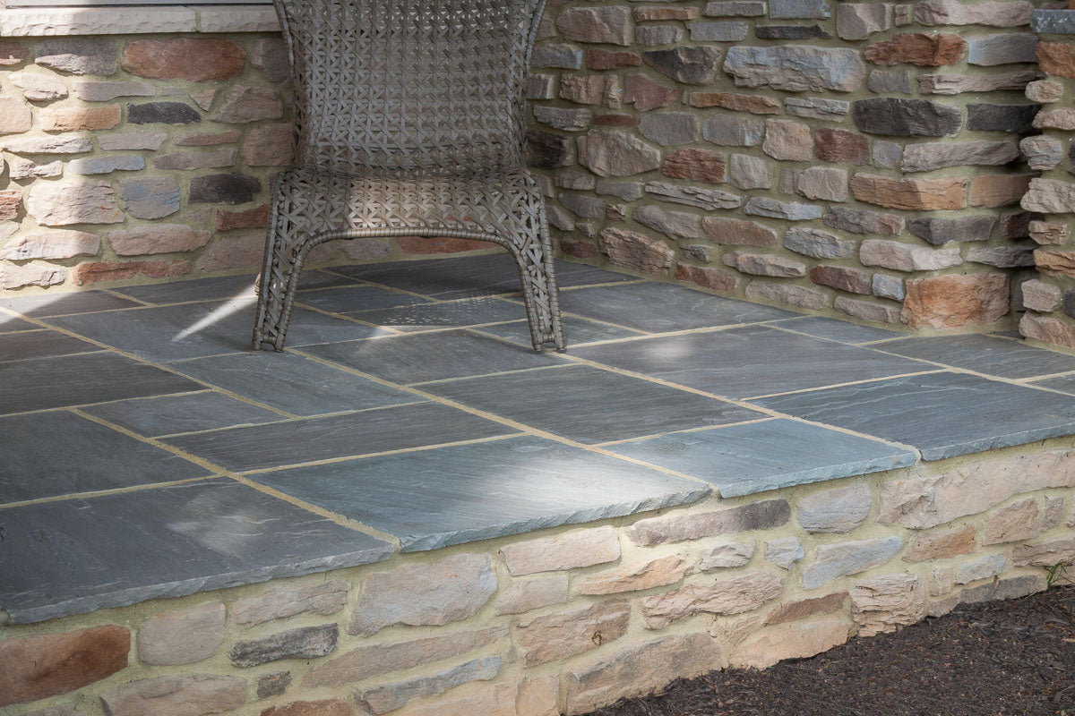 Classic Step Appalachian Grey step by Old World Flagstone, primary product image, 16.0" x 48.0" x 6.0" size. Premium stone veneer for exterior and interior walls.
