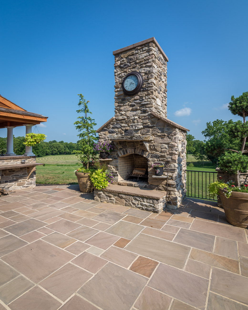 Classic Step Autumn Brown step by Old World Flagstone, primary product image, 16.0" x 48.0" x 6.0" size. Premium stone veneer for exterior and interior walls.