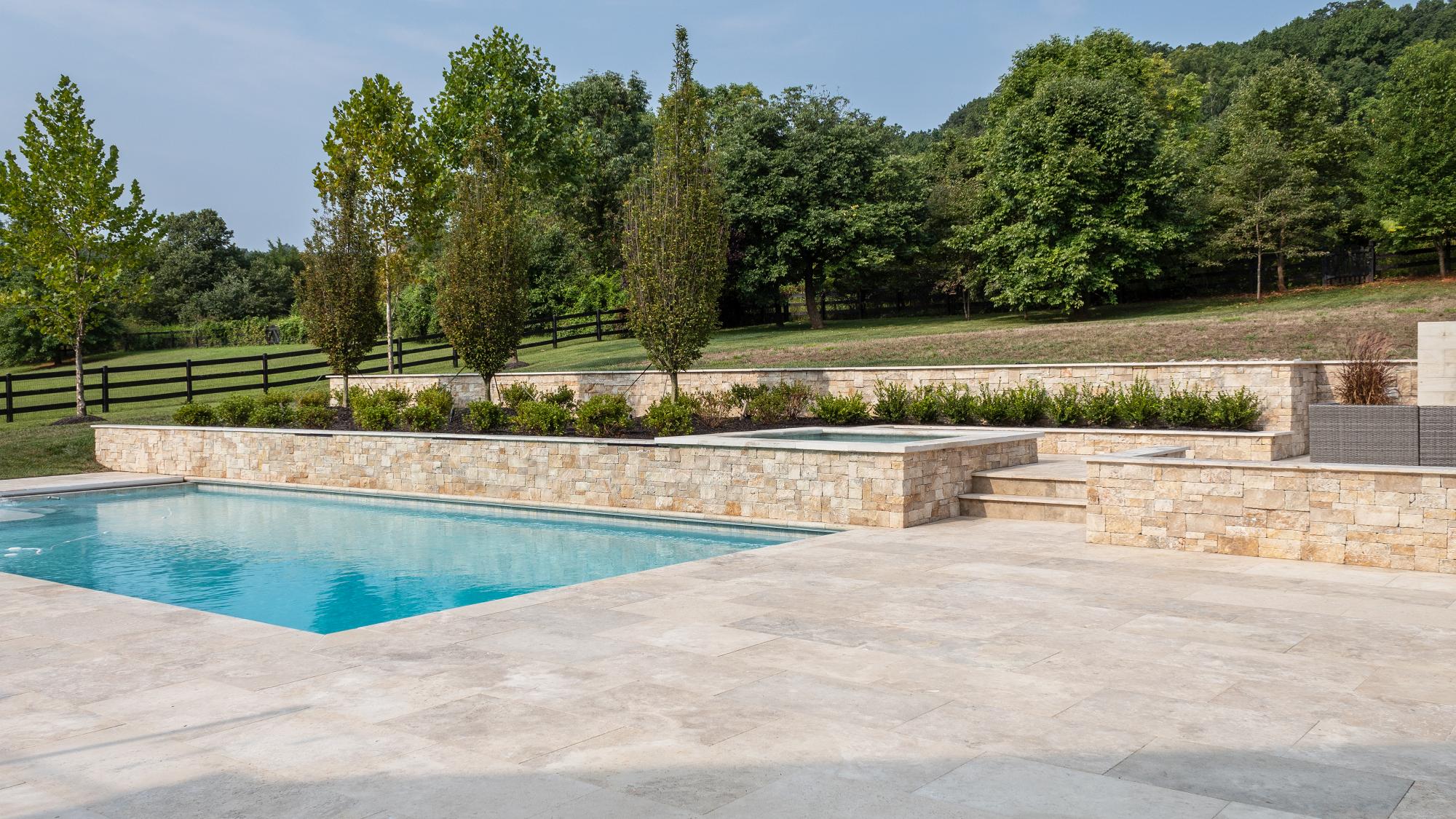Dressed Ashlar Lafayette wall panels by Old World Veneer, primary product image. Premium stone veneer for exterior and interior walls.