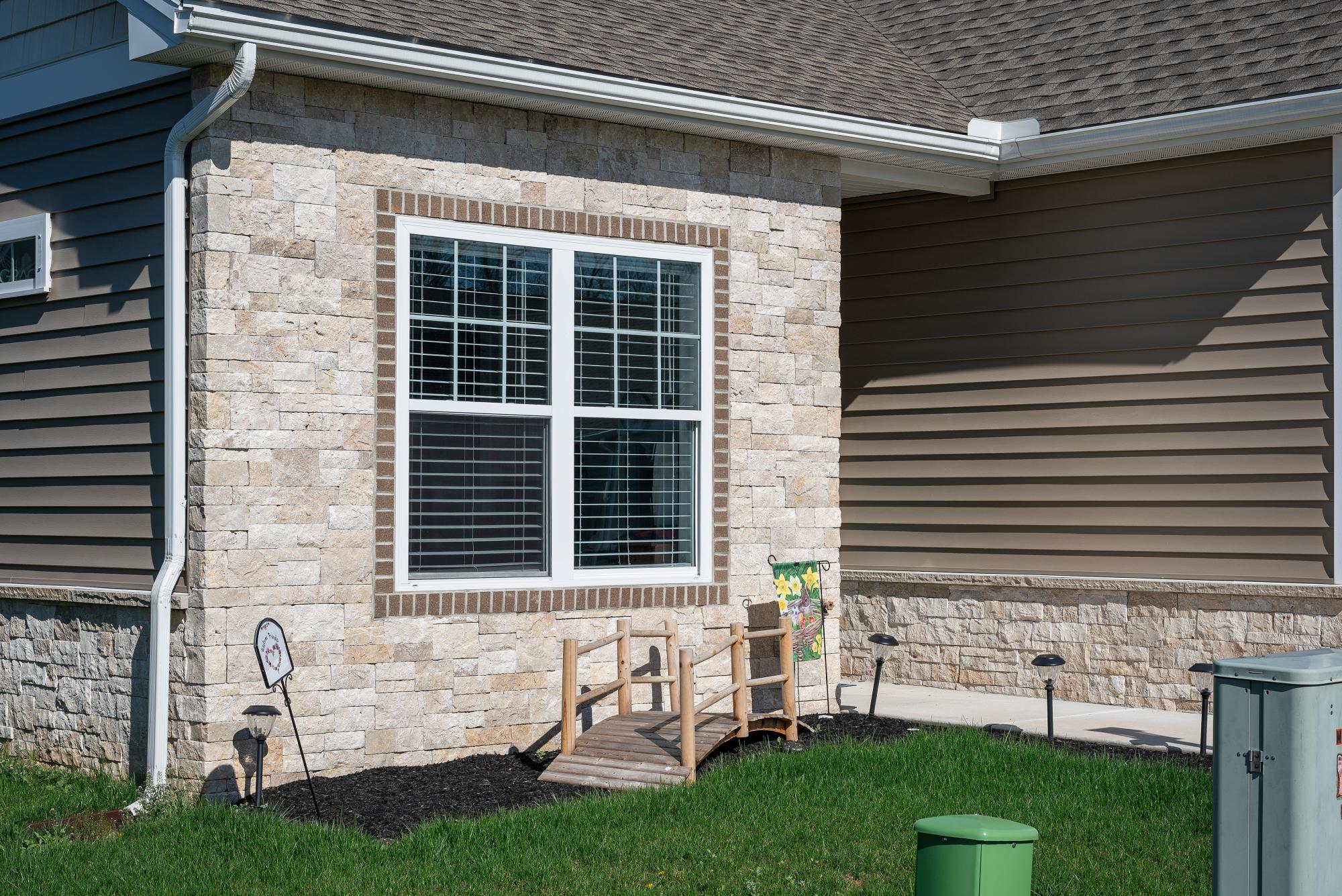 Dressed Ashlar Lafayette wall panels by Old World Veneer, primary product image. Premium stone veneer for exterior and interior walls.