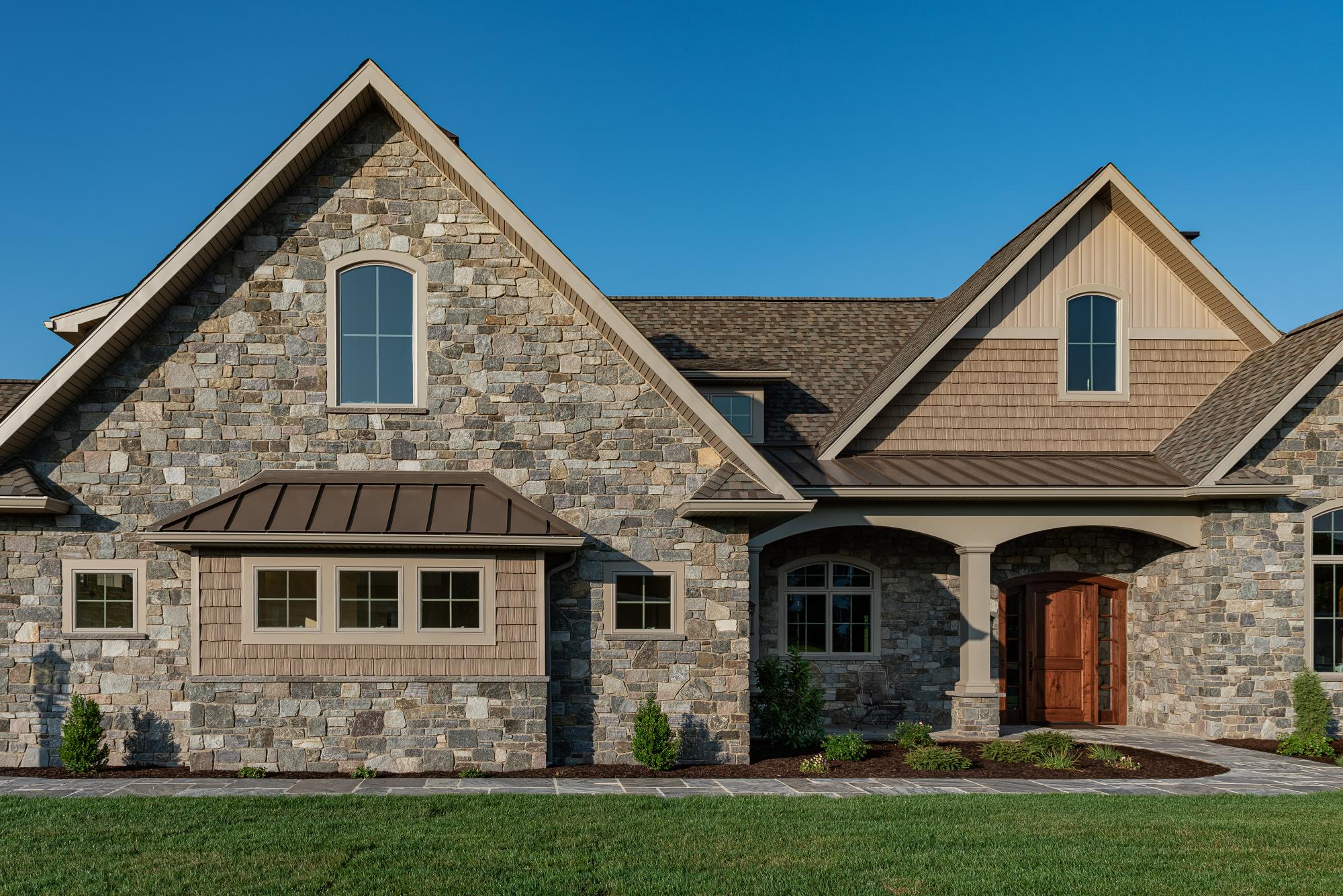 Homestead Rubble Rockland wall panels by Old World Veneer, primary product image. Premium stone veneer for exterior and interior walls.