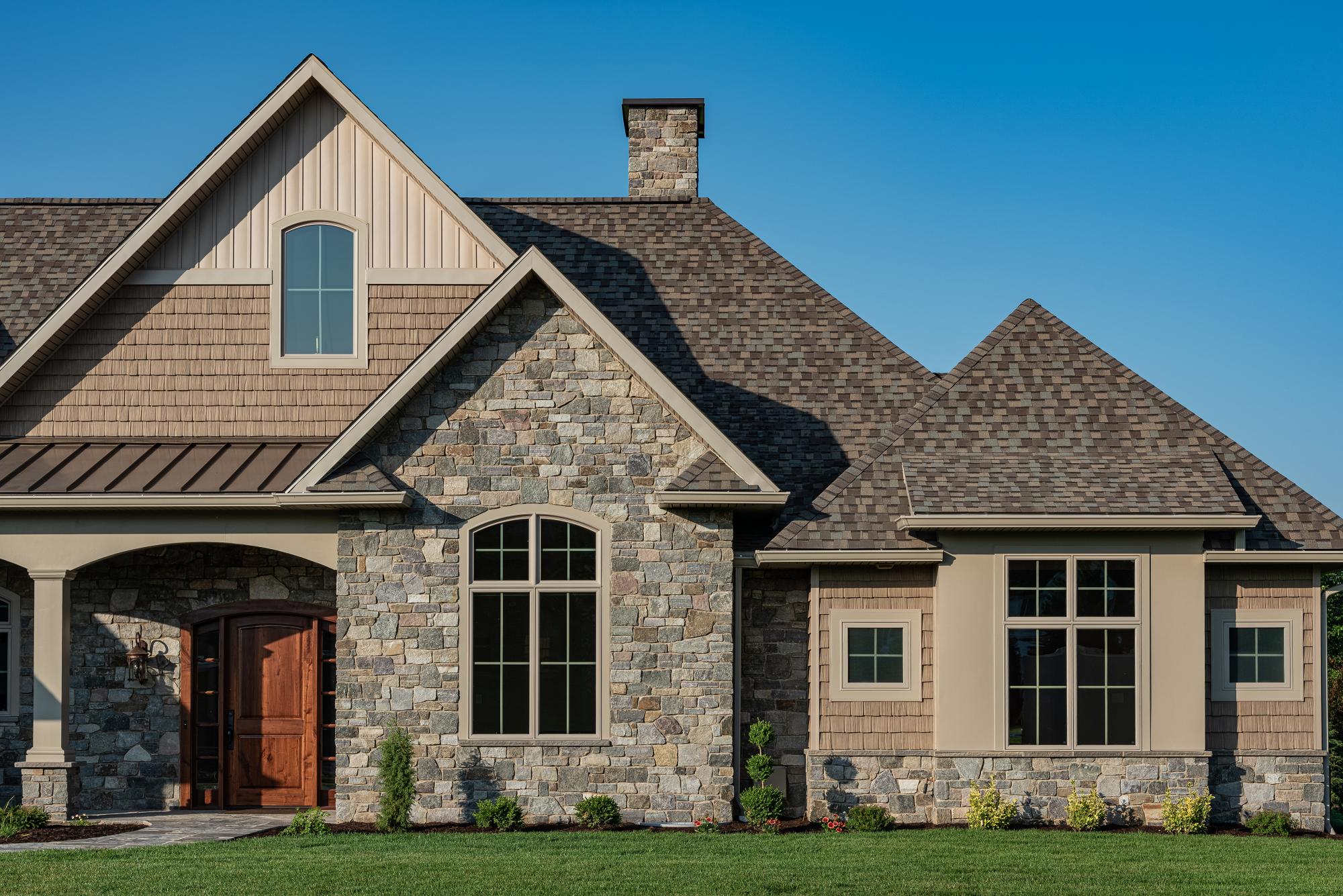 Homestead Rubble Rockland wall panels by Old World Veneer, primary product image. Premium stone veneer for exterior and interior walls.