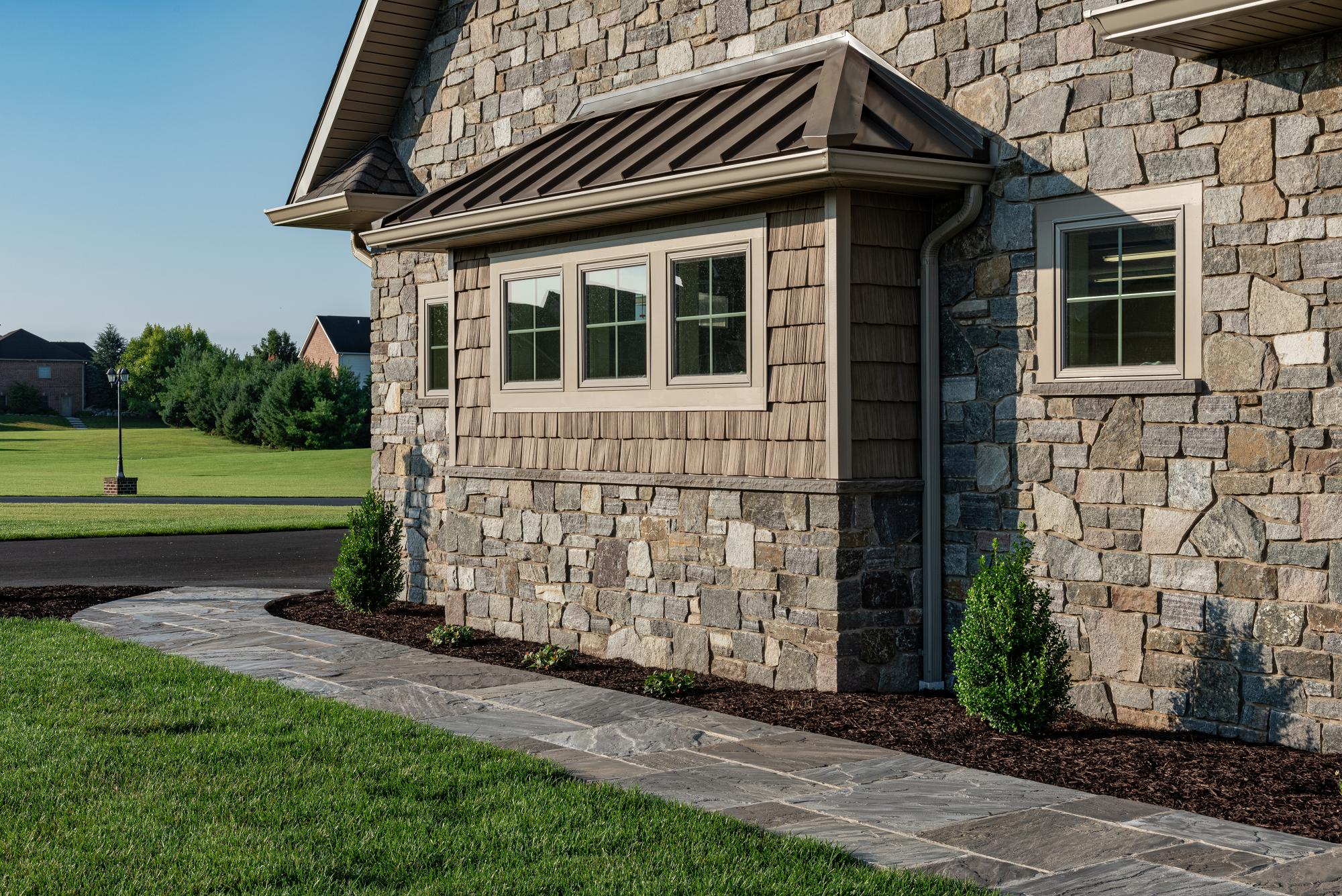 Homestead Rubble Rockland wall panels by Old World Veneer, primary product image. Premium stone veneer for exterior and interior walls.