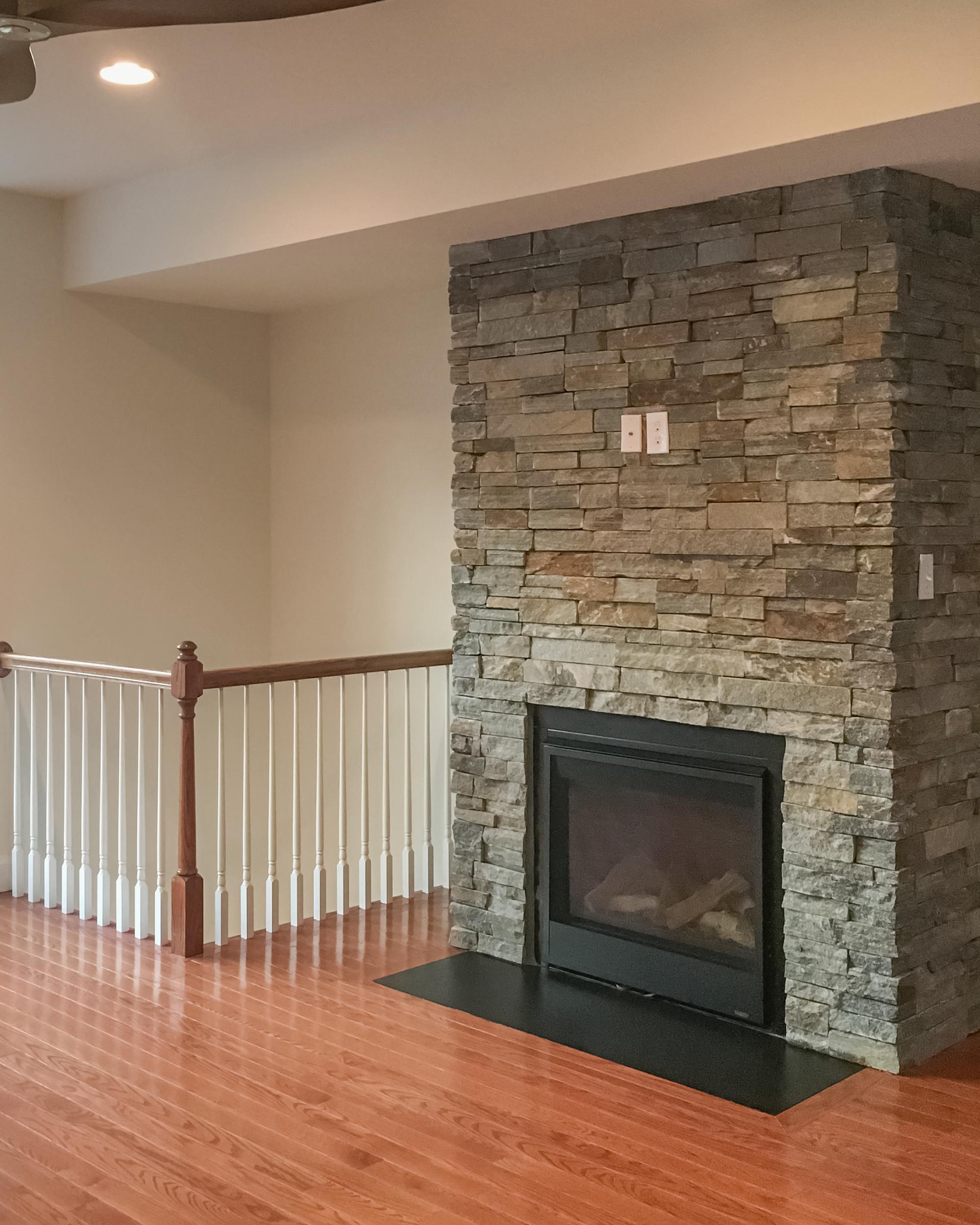 Ledgestone Diamond Point wall panels by Old World Veneer, primary product image. Premium stone veneer for exterior and interior walls.