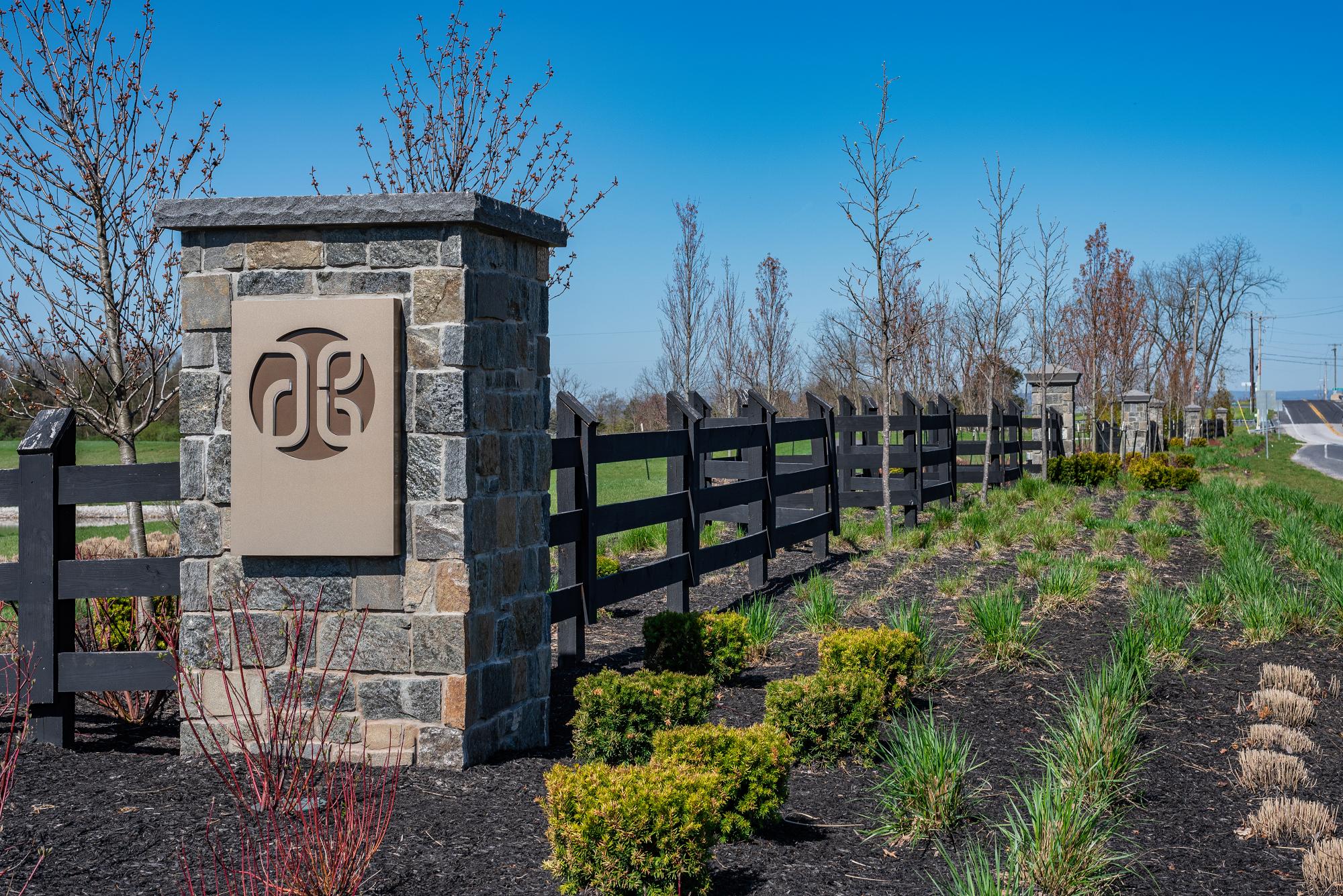 Rustic Ashlar Winter Harbor wall panels by Old World Veneer, primary product image. Premium stone veneer for exterior and interior walls.